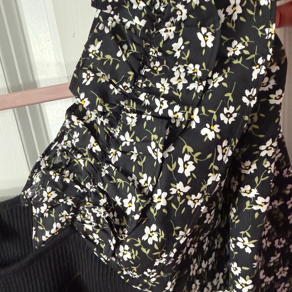 Anthropologie Black Floral Puff Sleeve top small Ribbed knit NWT $98